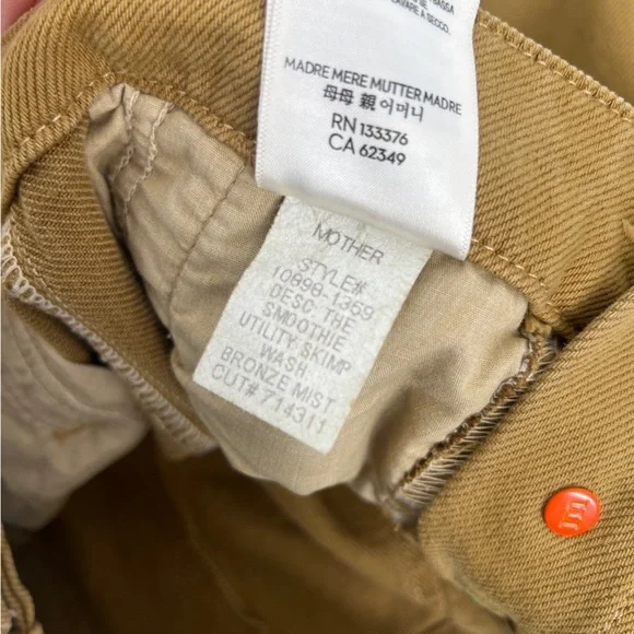 Snacks by Mother The Smoothie Green Utility Skimp Denim Pants in Bronze Mist 26 - Picture 9 of 11